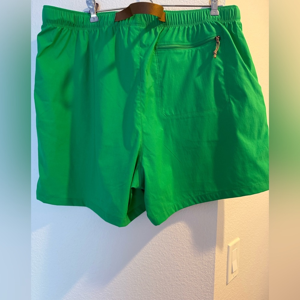 The North Face Women's XL Class V
Pathfinder Belted Shorts - Picture 4 of 5